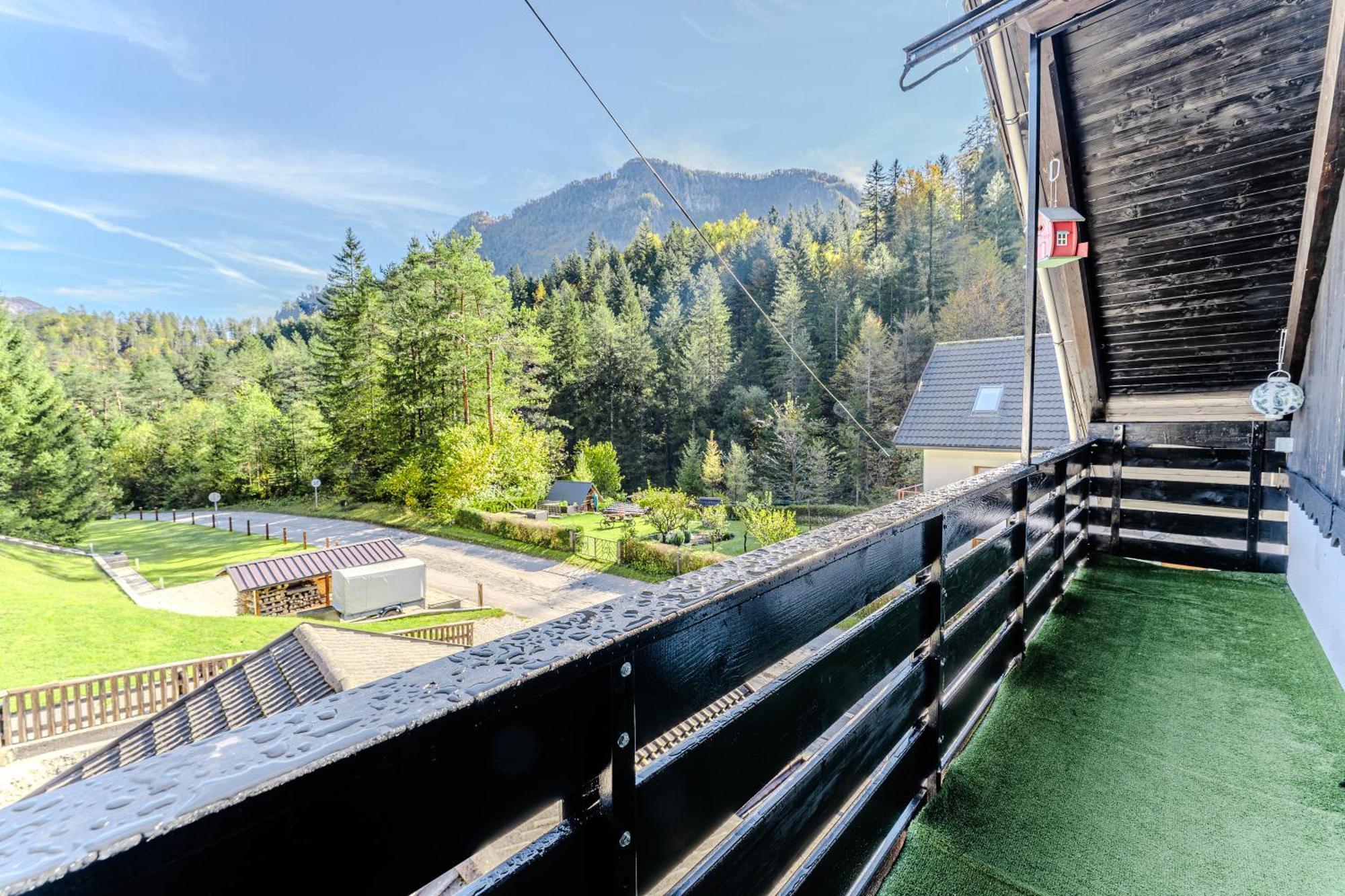 Idyllic Triglav Forest Retreat - Alps, Trails, Lakes, Falls Mojstrana Bagian luar foto
